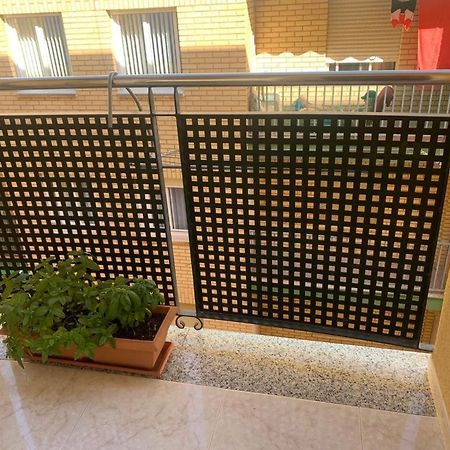 Alquilo Hermoso Apartamento En La Paradisiaca Oropesa Del Mar, 2Habitaciones, 1 Bano, Cocina, Salon, Aire Acondicionado Y Balcon A 400 Metros De La Playa Morro De Gos, Muy Cerca De Supermercados, Comercios Y Bares المظهر الخارجي الصورة
