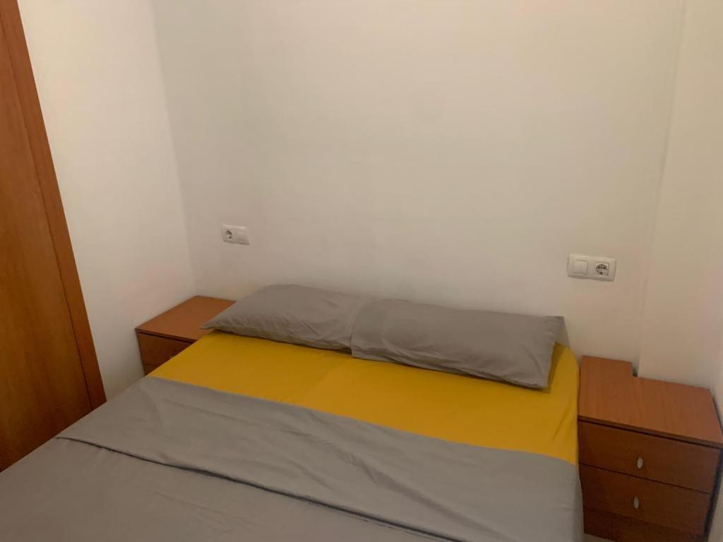 Alquilo Hermoso Apartamento En La Paradisiaca Oropesa Del Mar, 2Habitaciones, 1 Bano, Cocina, Salon, Aire Acondicionado Y Balcon A 400 Metros De La Playa Morro De Gos, Muy Cerca De Supermercados, Comercios Y Bares المظهر الخارجي الصورة